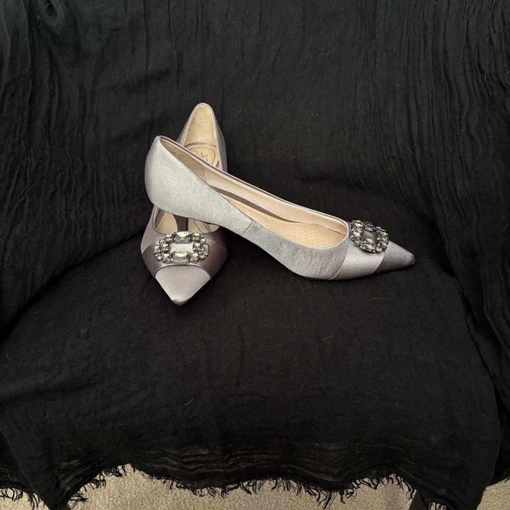 Pointed Toe Embellished Satin Kitten Heel - Silver